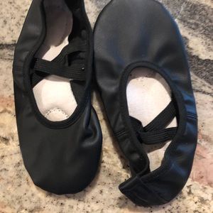 Kids ballet flats